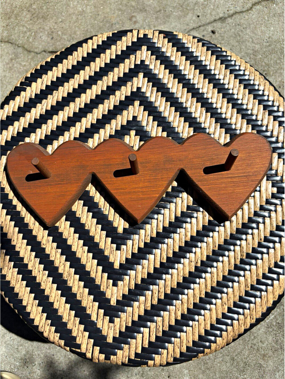 Wood Hearts Wall-Mounted Hook Rack (key rack)